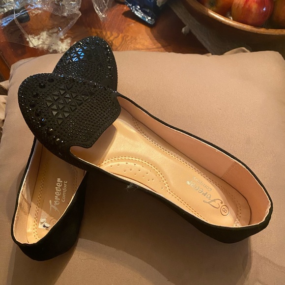 Very cute black sparkly flats well made - Picture 8 of 9